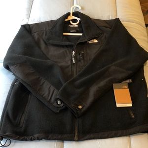 NWT North Face Retro Denali
